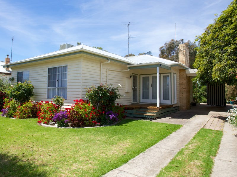 54 Williams Road, Horsham, VIC 3400