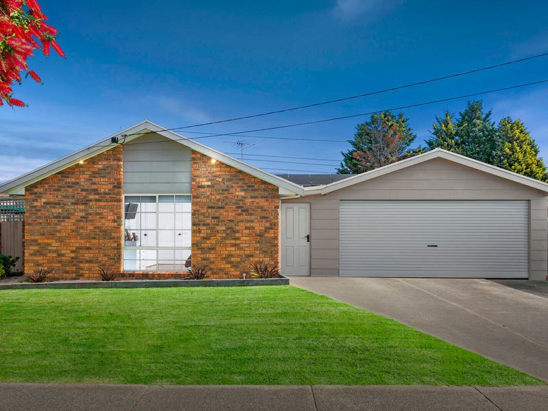 9 Church Street, Grovedale, Vic 3216 House for Sale