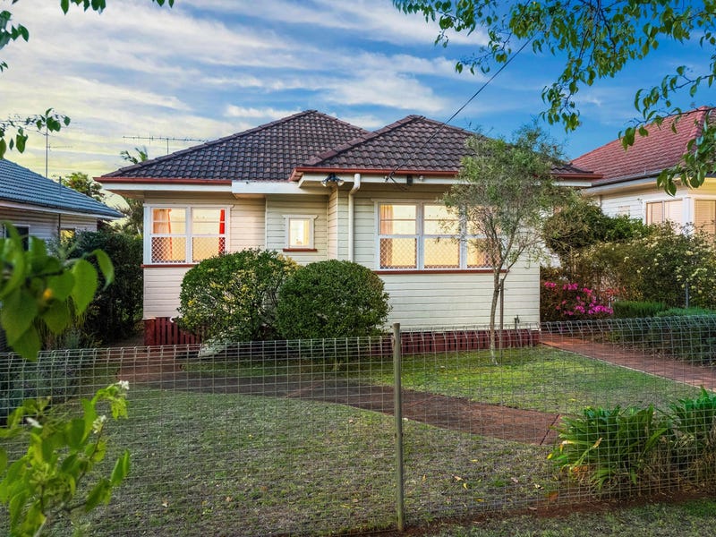 55 Cranley Street, South Toowoomba, QLD 4350