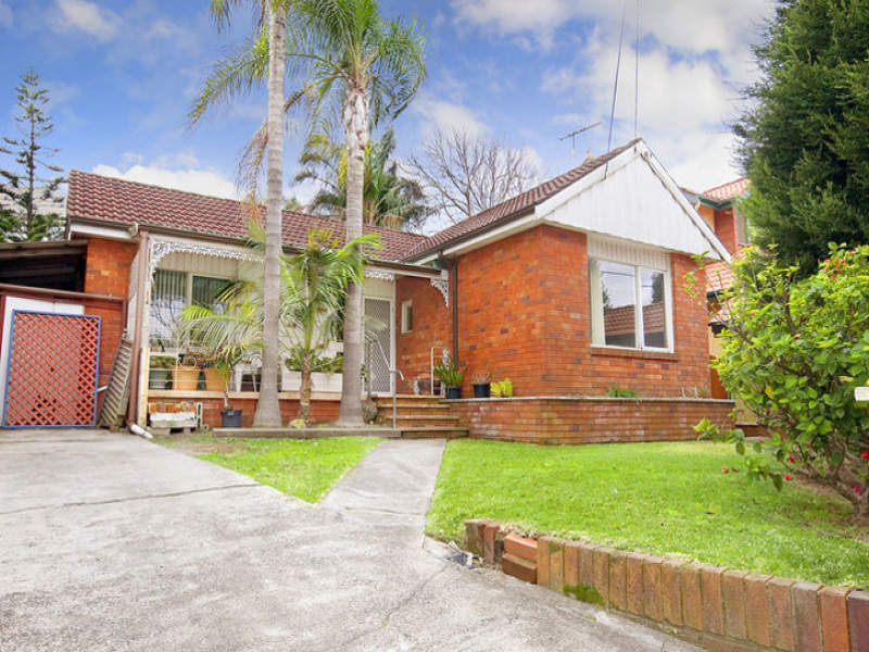 140 Pitt Road, North Curl Curl, NSW 2099