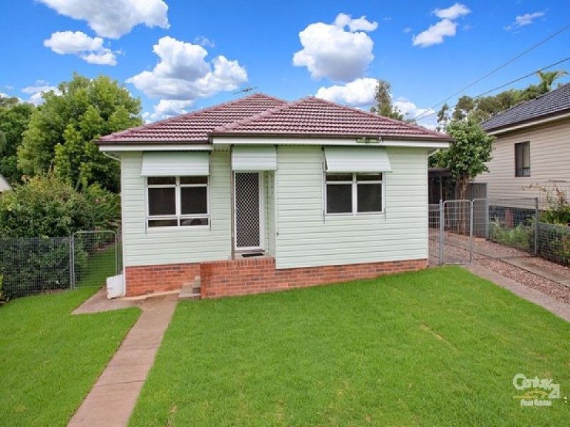 8 Macdonald Avenue, Lalor Park, NSW 2147