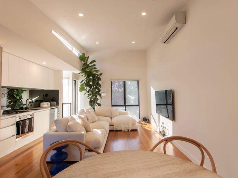 Rental Properties and Real Estate in Melbourne, VIC (+1 location) Pg. 8