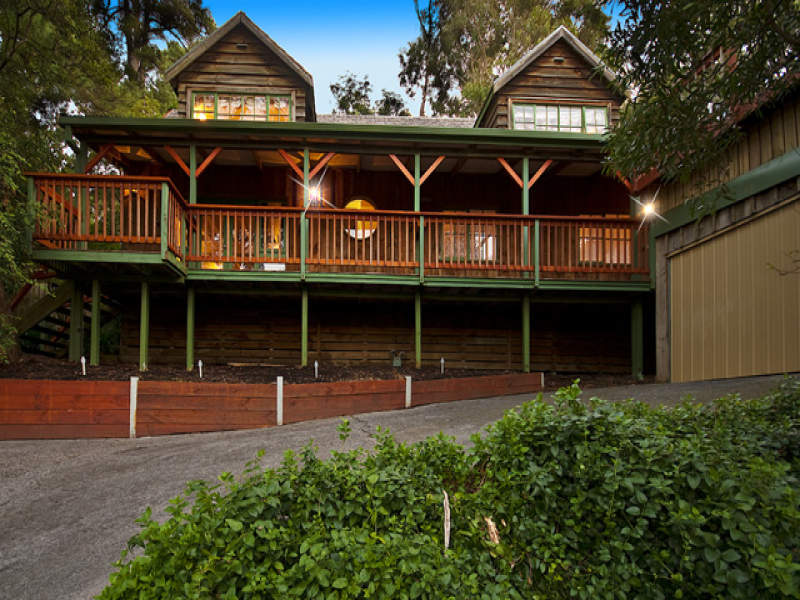 12 Glen Road, Belgrave Heights, VIC 3160