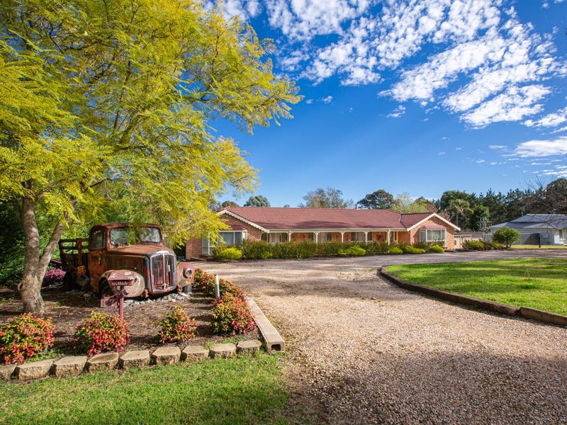 27 Darley St, Thirlmere, NSW 2572 Property Details