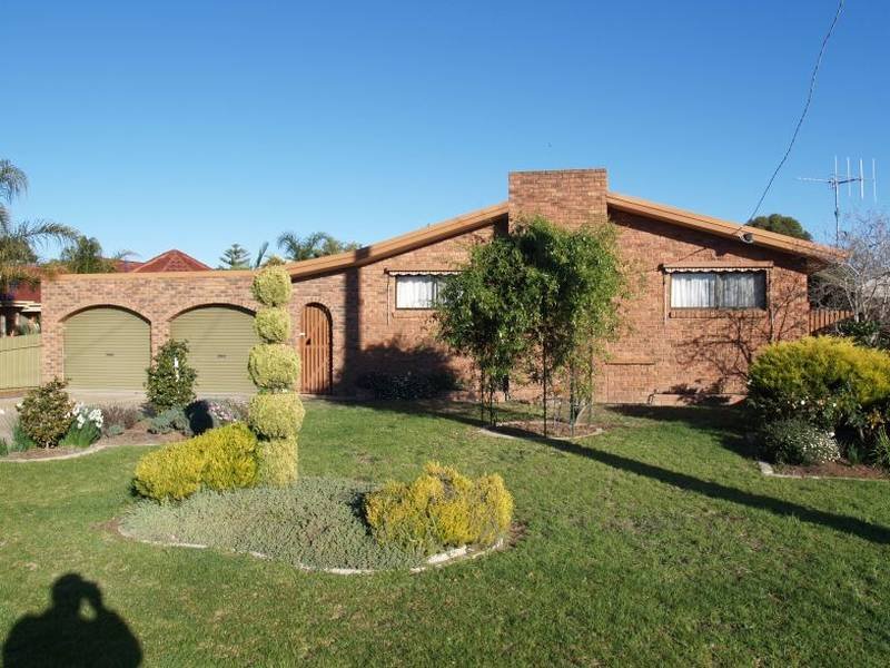 61 Russell Street, Numurkah, Vic 3636 Property Details