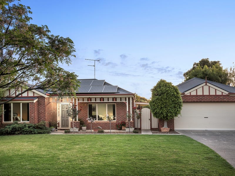 2 Leicester Mews, Leopold, Vic 3224