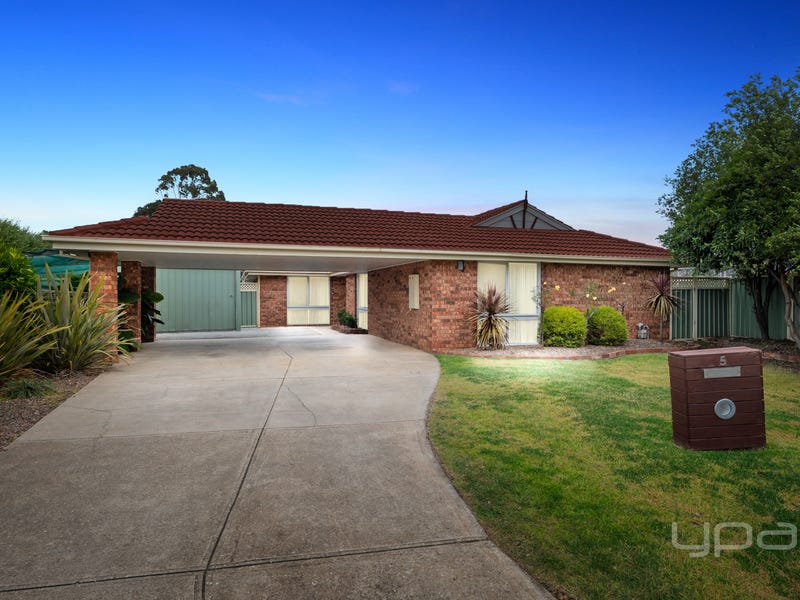 5 Avoca Court, Brookfield, Vic 3338 House for Sale