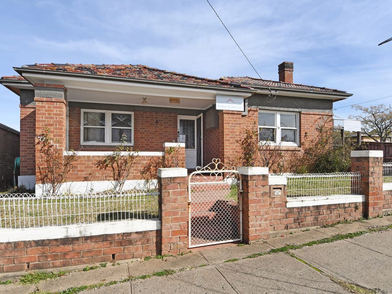 226 Piper Street, Bathurst, NSW 2795 Property Details