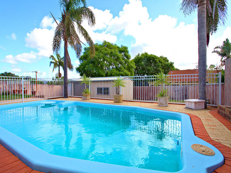 9 Parin Road, Marangaroo, WA 6064