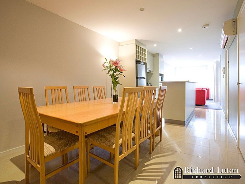 18/12 Challis Street, Dickson, ACT 2602 Property Details