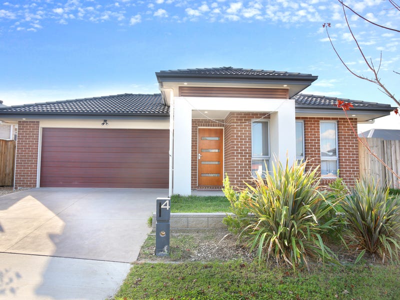 4 Milky Way Campbelltown Nsw 2560 Realestate Com Au