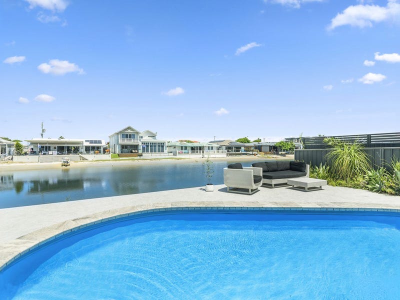 Real Estate & Property for Auction in Miami, QLD 4220 (+1 location) Pg