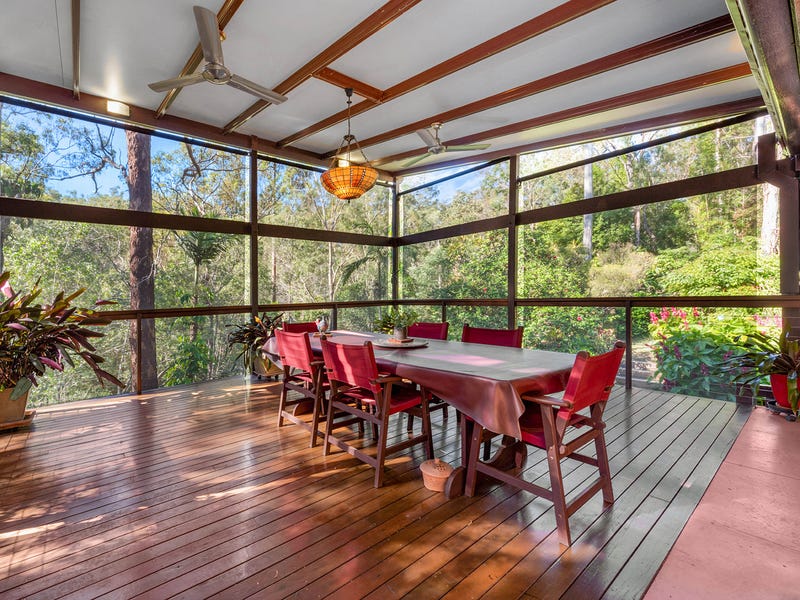 15 Banksia Drive, Mount Crosby, QLD 4306