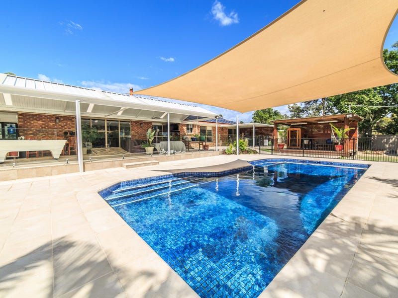 31 Kingsway Drive, Molendinar, Qld 4214 Property Details