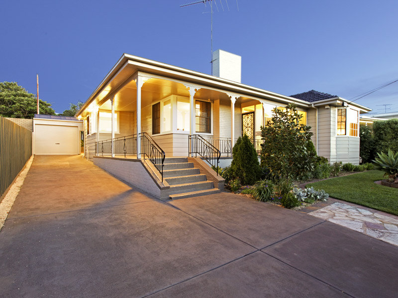 21 Iona Avenue, Belmont, Vic 3216 Property Details