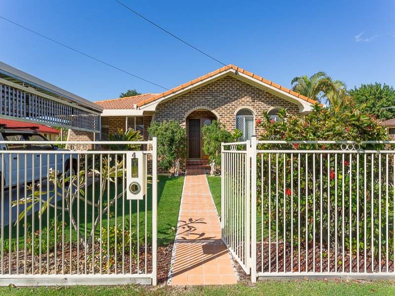 4 Barossa Street, Kipparing, QLD 4021