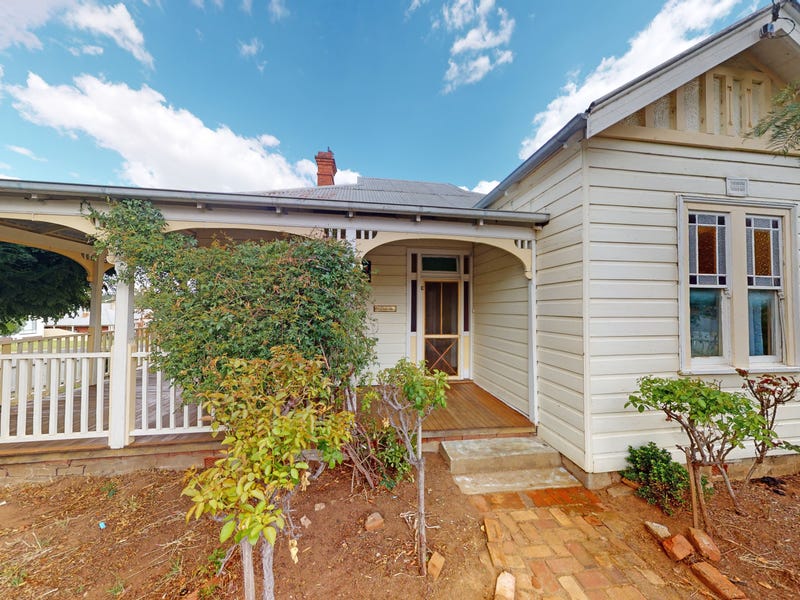 Houses for Sale in Junee, NSW 2663