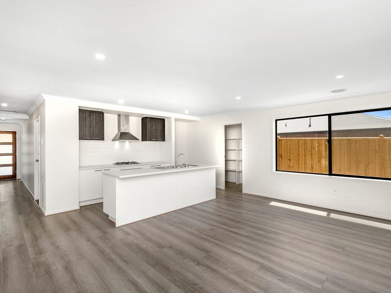 16 Langdon Street, Armstrong Creek, VIC 3217