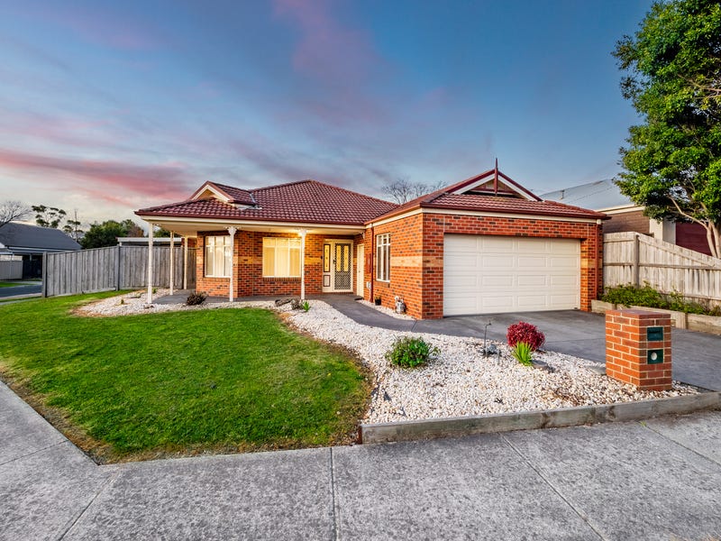 50 Brookland Greens Boulevard, Cranbourne, Vic 3977 Property Details