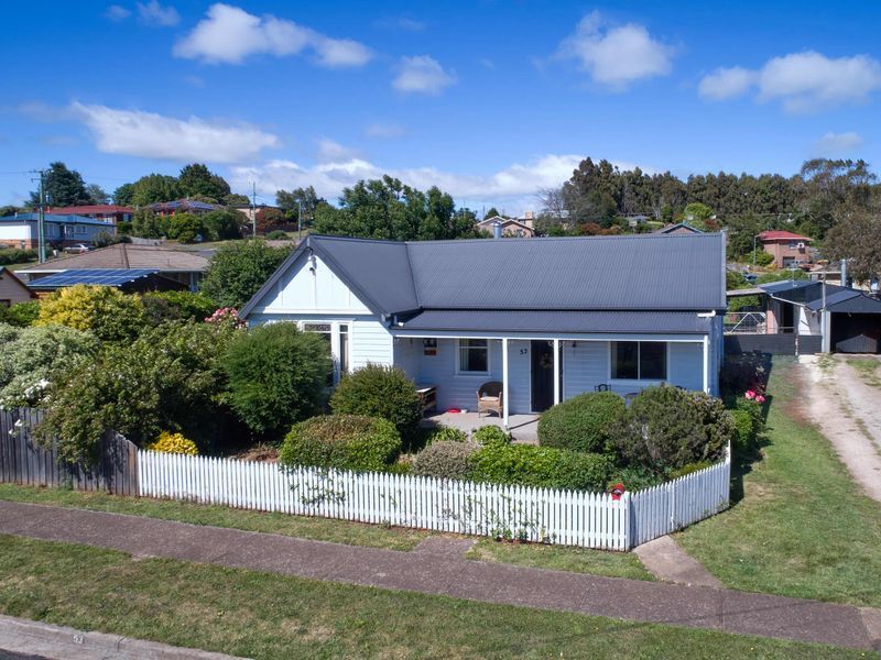 53 East Barrack Street Deloraine Tas 7304 Property Details