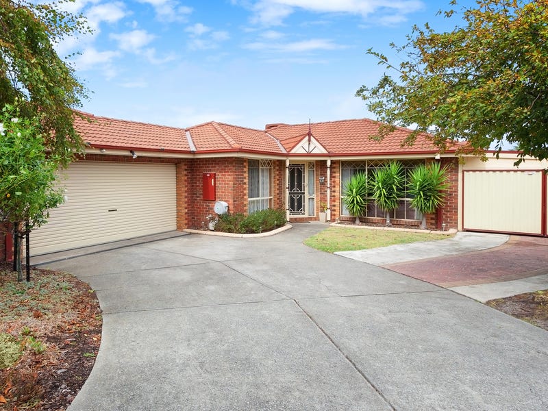 15 Highland Drive, Pakenham, VIC 3810