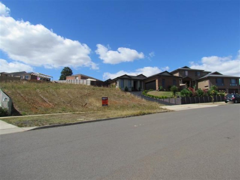 35 Dawson Drive, Warragul, VIC 3820