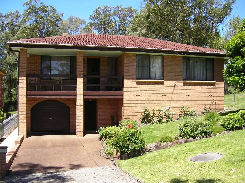 7 President Poincare Parade, Tanilba Bay, NSW 2319