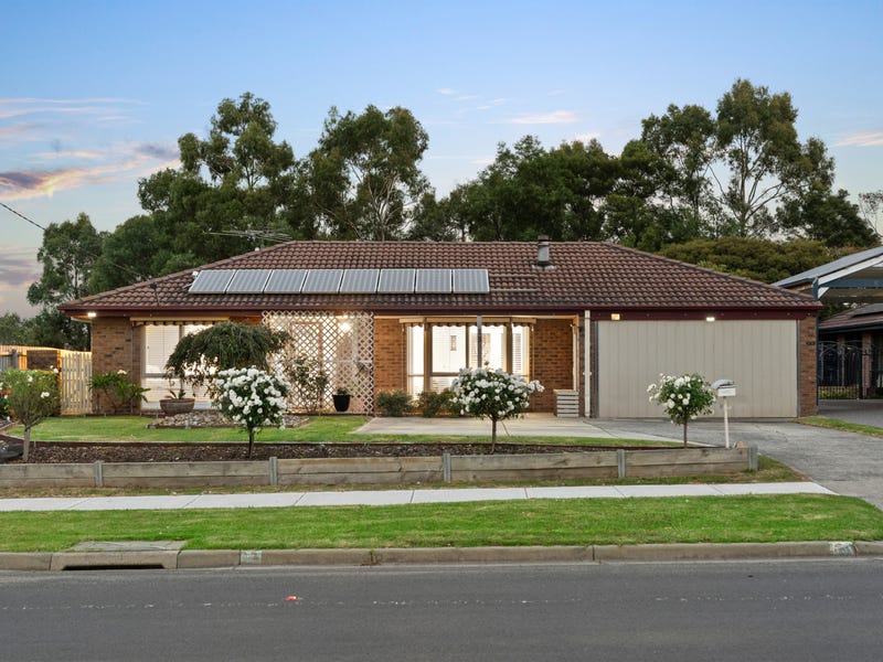 Houses for Sale in Pakenham, VIC 3810 Pg. 5