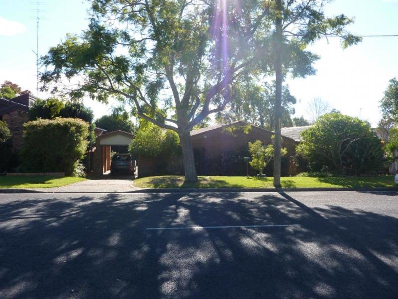 18 Robert Street, Tenambit, NSW 2323