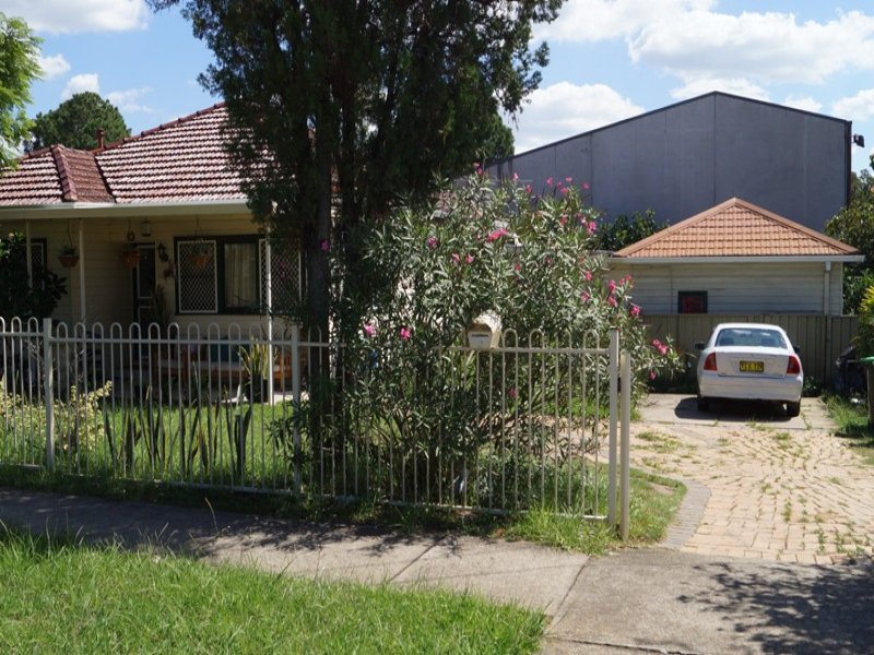 2 the avenue, Yagoona, NSW 2199 Property Details