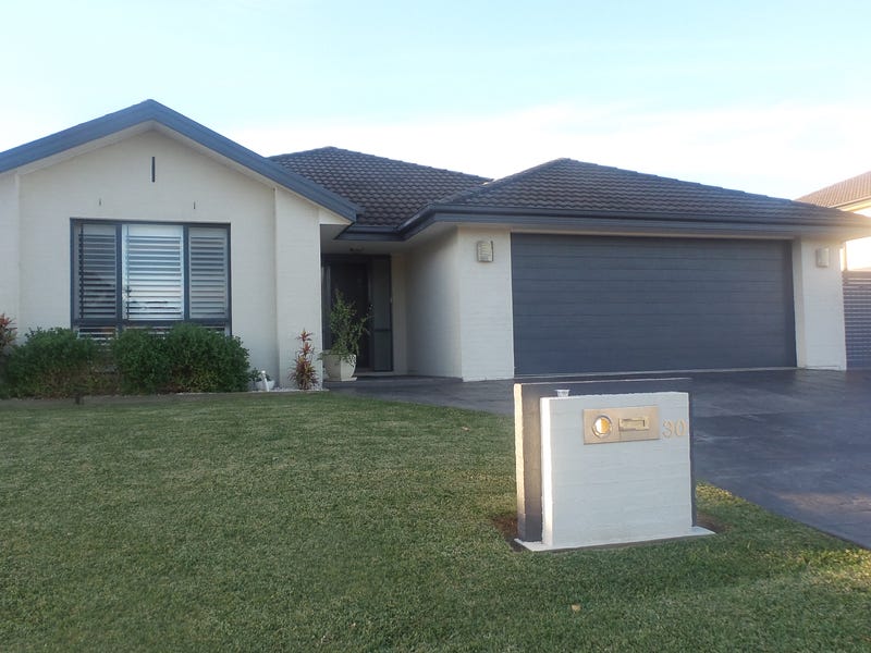 30 Emerald Drive, Meroo Meadow, NSW 2540