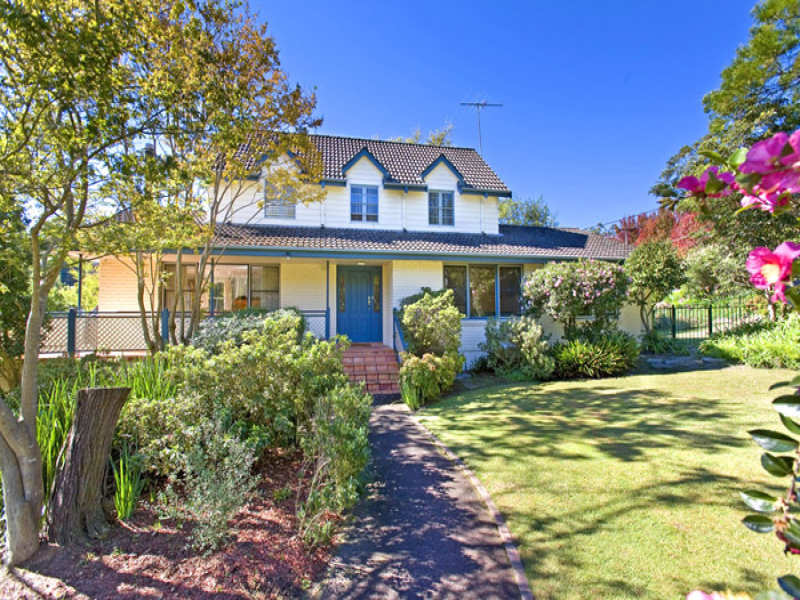 15 Waipori Street, St Ives Chase, NSW 2075