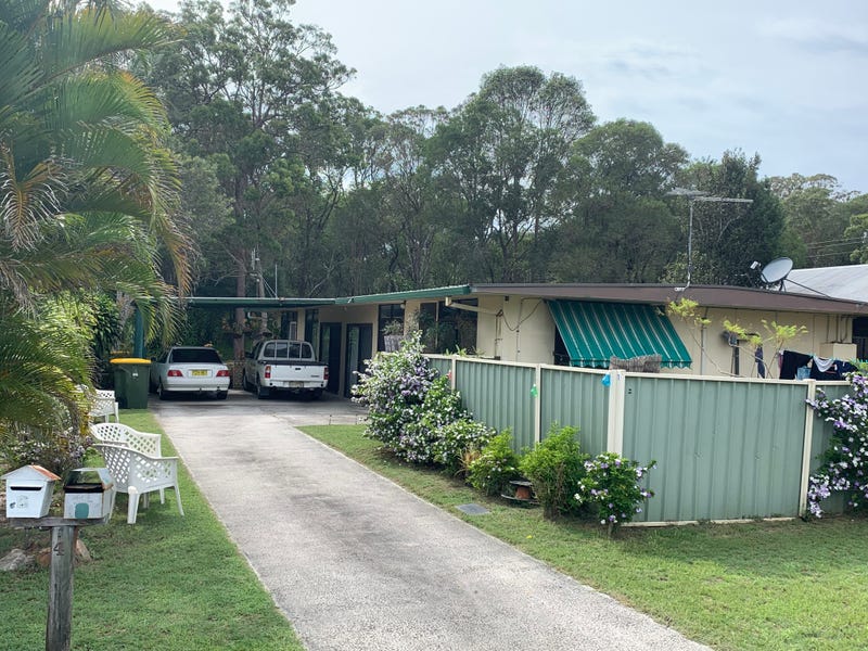 2/4 Sovereign Street, Iluka, NSW 2466 Property Details