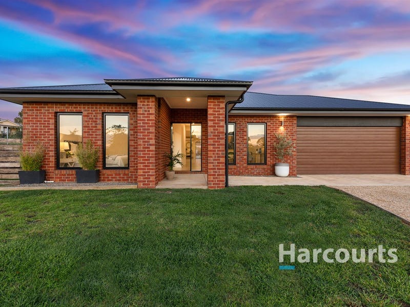 8 Greenfields Way, Mansfield, Vic 3722 Property Details