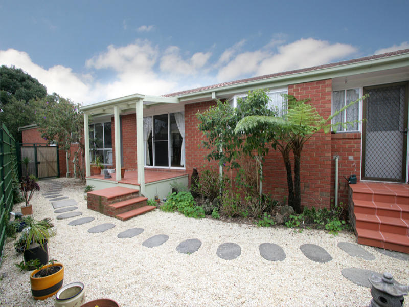 4 Cromwell Drive, Rowville, VIC 3178