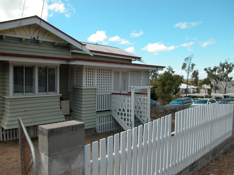 68 Oaka Lane, Gladstone Central, QLD 4680