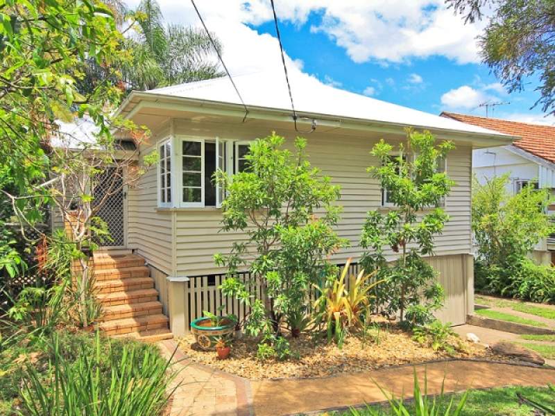 121 Clifford Street, Stafford Heights, QLD 4053