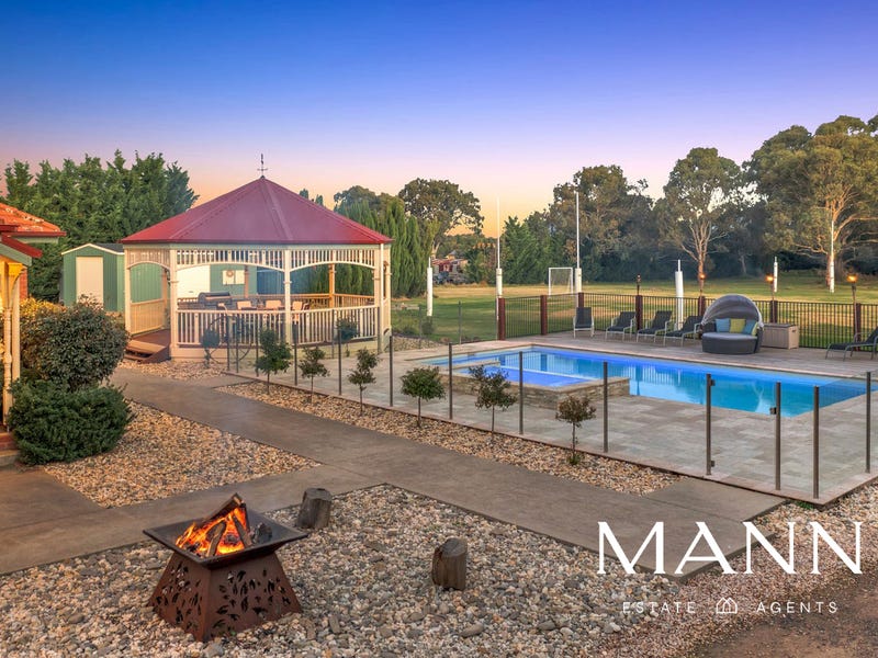 15 Snow Gum Lane, Mickleham, Vic 3064 House for Sale