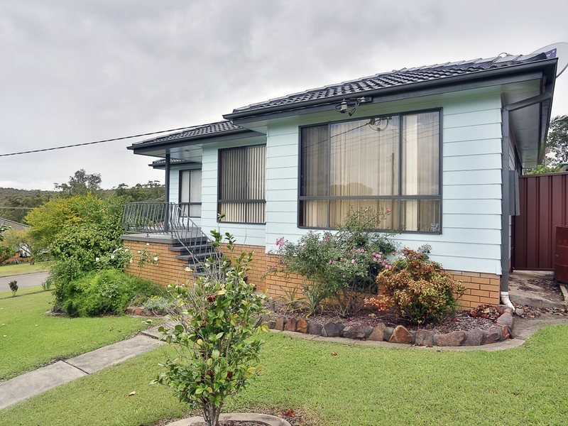 8 Harrison Street, Warners Bay, NSW 2282