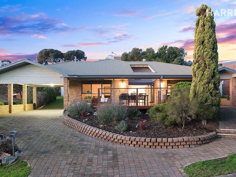 12 Clubhouse Road, Seacliff Park, SA 5049