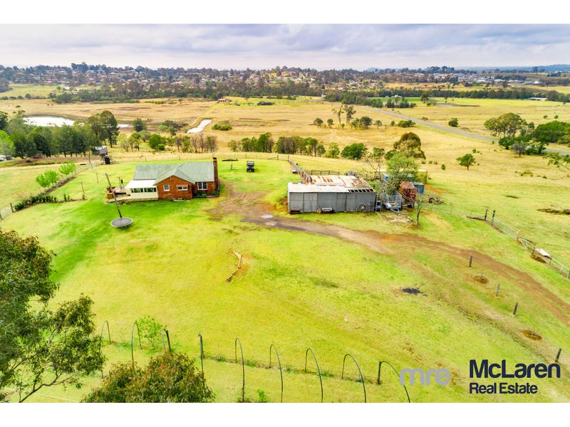 20 Quarry Road, The Oaks, NSW 2570