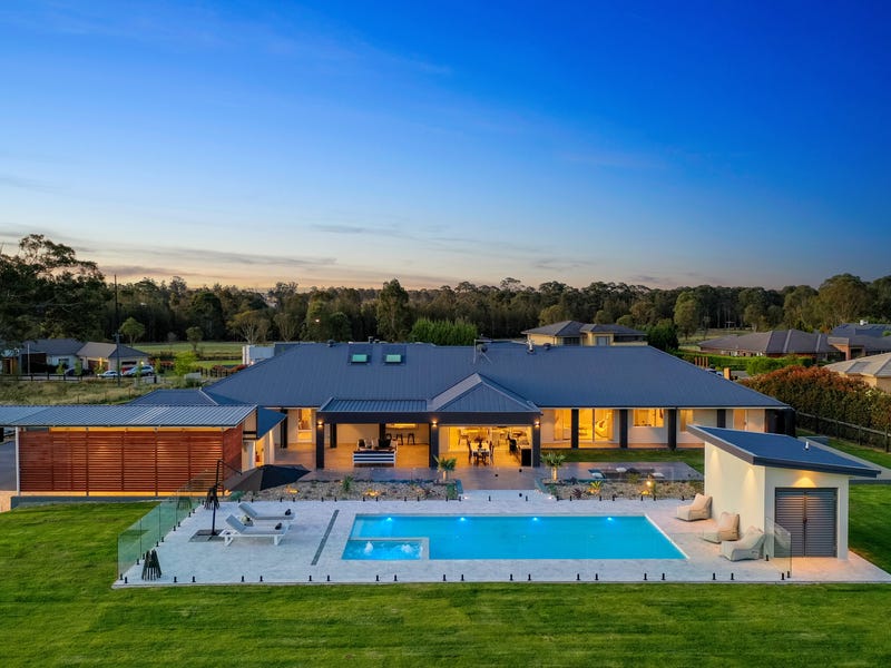 Sold Property Prices & Auction Results in Luddenham, NSW 2745 (+1