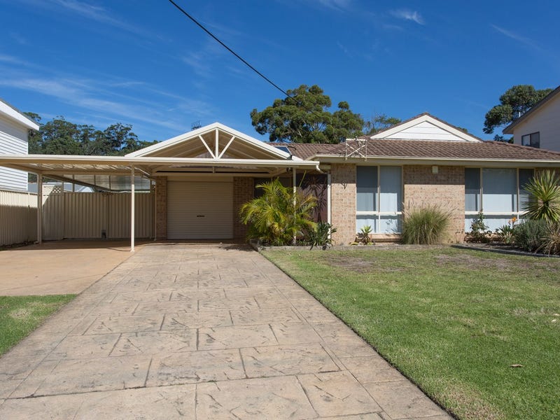 12 Riviera Avenue, Sussex Inlet, NSW 2540