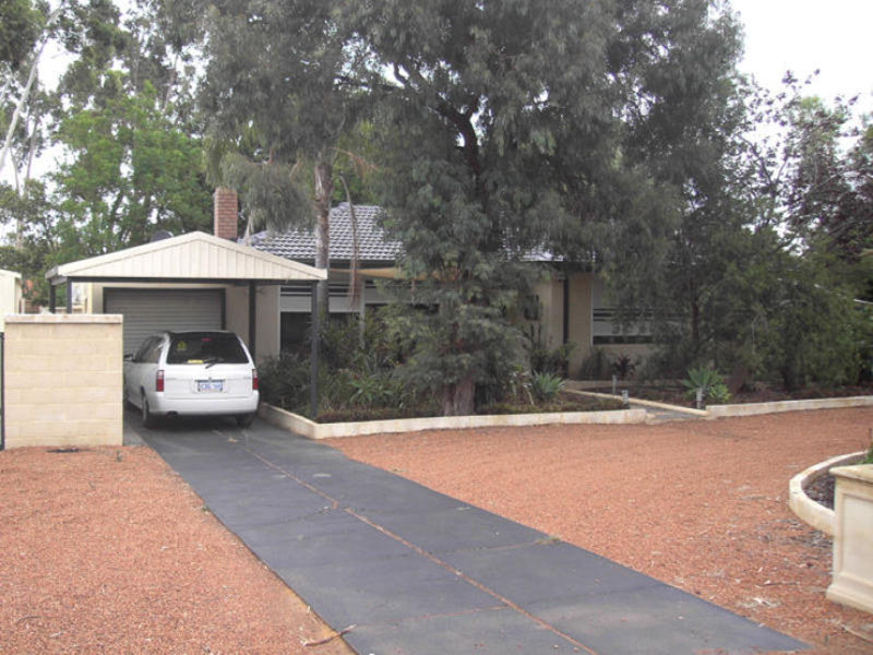 98 Berkshire Road, Forrestfield, WA 6058