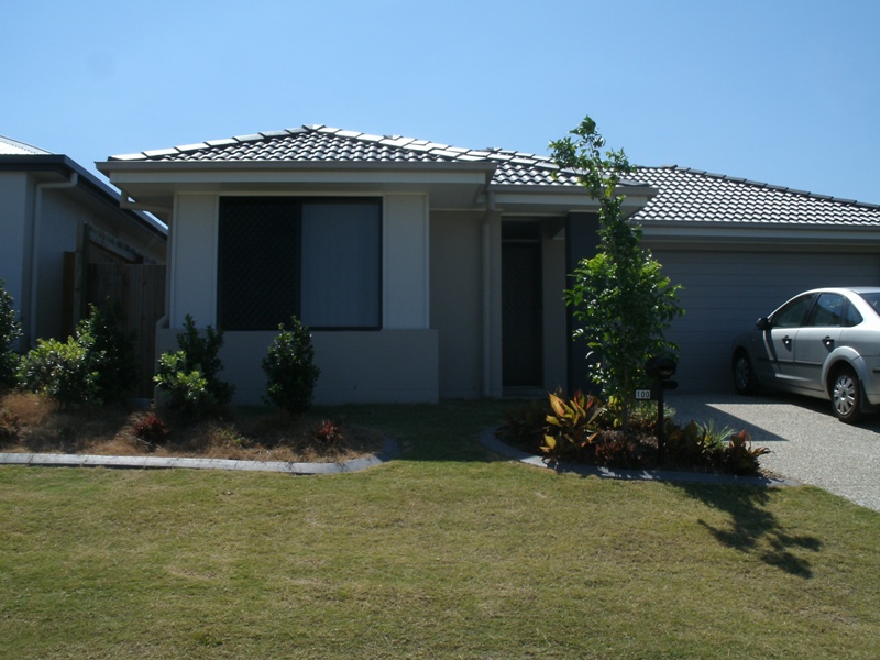 100 Mackintosh Drive, North Lakes, QLD 4509