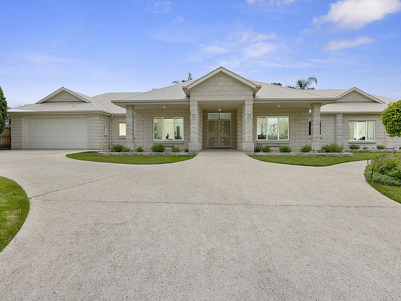 Houses for Sale in Inverloch, VIC 3996 Pg. 3