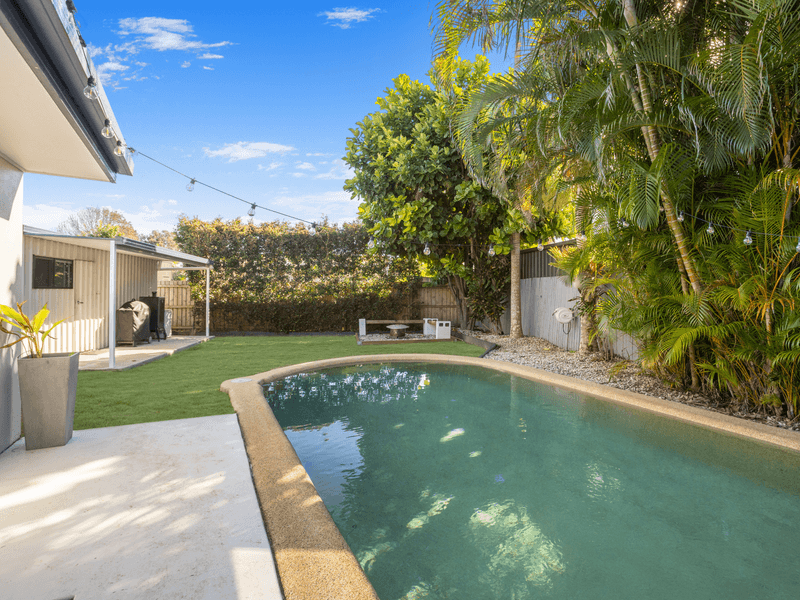 636 David Low Way, Pacific Paradise, QLD 4564