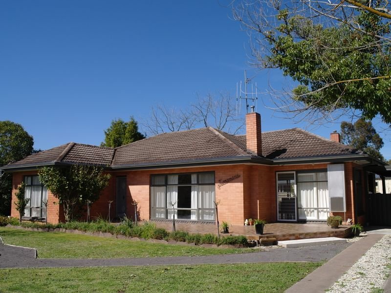 11 Waller Street, Benalla, Vic 3672 Property Details