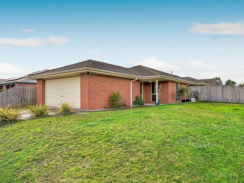 28 Brookland Greens Boulevard, Cranbourne, Vic 3977 Property Details