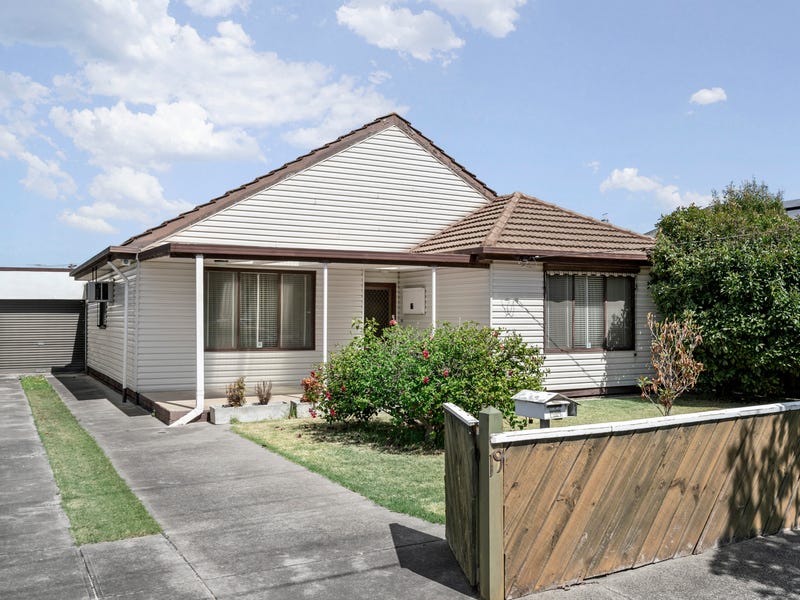19 Mcintosh Road, Altona North, VIC 3025